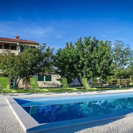 Family-friendly With Swimming Pool Nin, Zadar - 6560 Nin