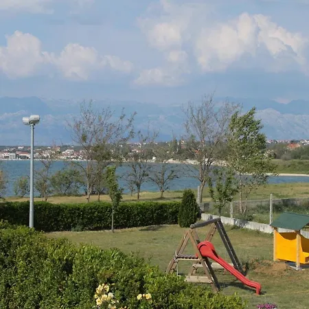 Apartamento Family-friendly With Swimming Pool Nin, Zadar - 6560 Nin
