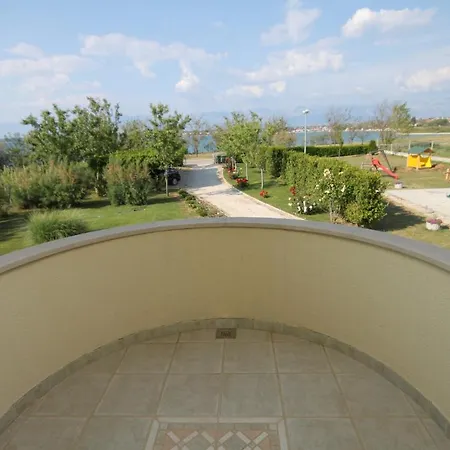 Διαμέρισμα Family-friendly With Swimming Pool Nin, Zadar - 6560