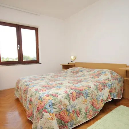 Family Friendly With A Swimming Pool Nin, Zadar - 6560 דירה