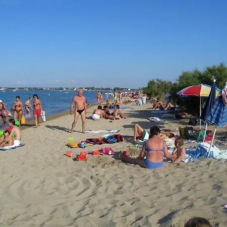 Family Friendly With A Swimming Pool Nin, Zadar - 6560 דירה נין