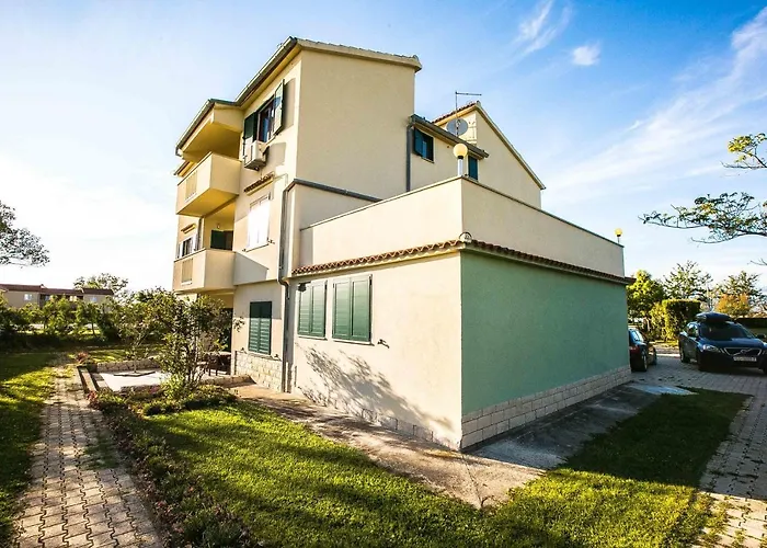 Family-friendly With Swimming Pool Nin, Zadar - 6560 Apartmán *