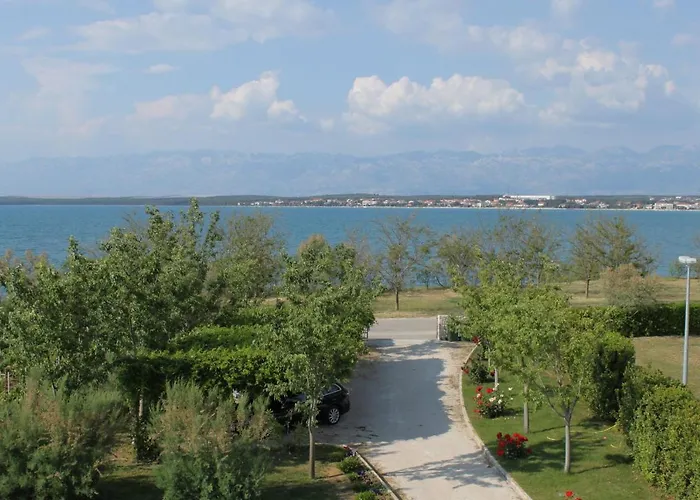 Family-friendly With Swimming Pool Nin, Zadar - 6560 Apartmán *