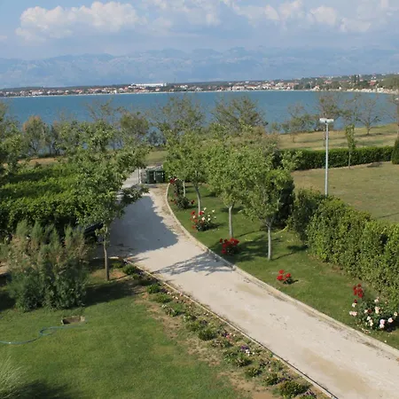 Family-friendly With Swimming Pool Nin, Zadar - 6560 Daire *