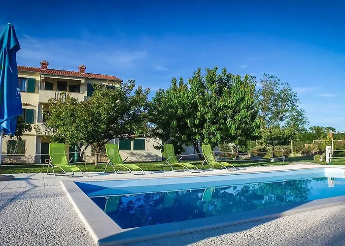 Family-friendly With Swimming Pool Nin, Zadar - 6560 נין